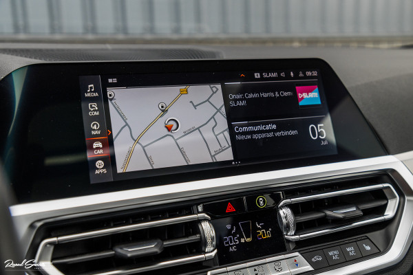 BMW 3 Serie Touring 330i High Executive Edition | M sport Individual | Panorama dak | Cruise Control | Apple carplay | 19 inch | airco separ