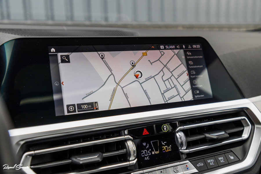 BMW 3 Serie Touring 330i High Executive Edition | M sport Individual | Panorama dak | Cruise Control | Apple carplay | 19 inch | airco separ