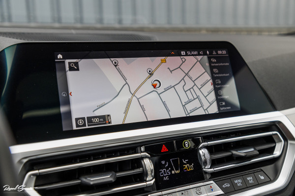 BMW 3 Serie Touring 330i High Executive Edition | M sport Individual | Panorama dak | Cruise Control | Apple carplay | 19 inch | airco separ