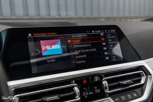 BMW 3 Serie Touring 330i High Executive Edition | M sport Individual | Panorama dak | Cruise Control | Apple carplay | 19 inch | airco separ