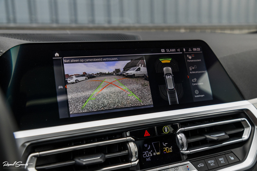 BMW 3 Serie Touring 330i High Executive Edition | M sport Individual | Panorama dak | Cruise Control | Apple carplay | 19 inch | airco separ