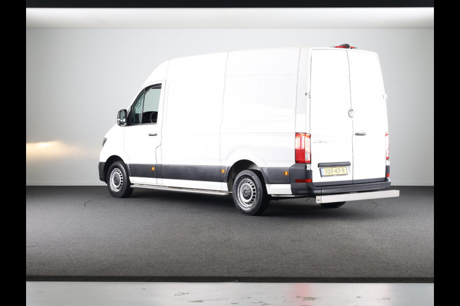 Volkswagen Crafter 35 2.0 TDI L3H3 Highline EURO 6 NAVIGATIE | CAMERA | OPSTAPPLANK | SIDEBARS