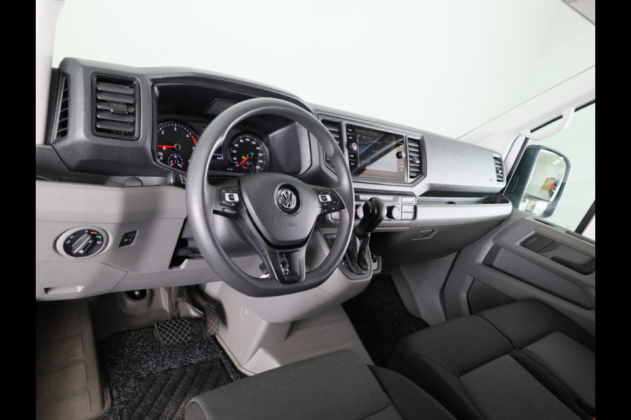 Volkswagen Crafter 35 2.0 TDI L3H3 Highline EURO 6 NAVIGATIE | CAMERA | OPSTAPPLANK | SIDEBARS