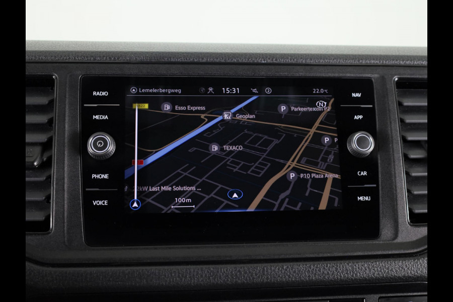 Volkswagen Crafter 35 2.0 TDI L3H3 Highline EURO 6 NAVIGATIE | CAMERA | OPSTAPPLANK | SIDEBARS