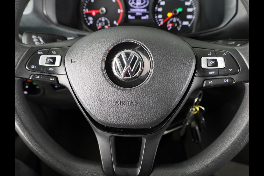 Volkswagen Crafter 35 2.0 TDI L3H3 Highline EURO 6 NAVIGATIE | CAMERA | OPSTAPPLANK | SIDEBARS