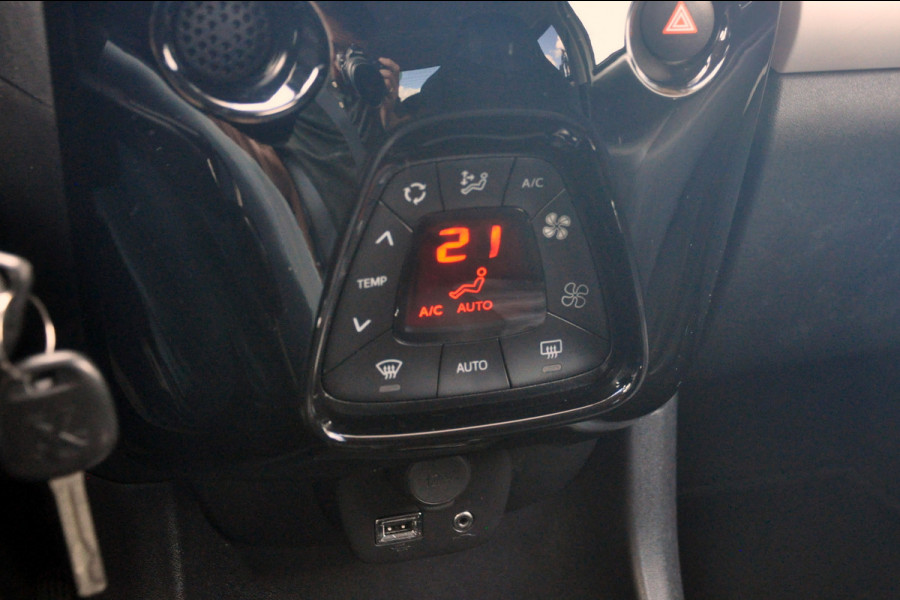 Peugeot 108 1.0 e-VTi Allure TOP! | Automaat | Camera | Mooie staat!