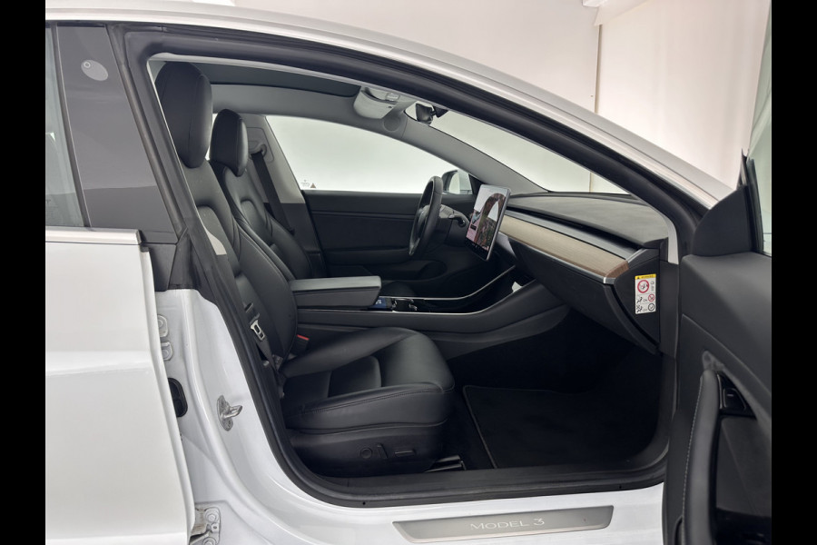 Tesla Model 3 Long Range AWD 75 kWh [ 3-Fase ] Aut. *PANO | AUTO-PILOT | LUXURY-LEATHER | KEYLESS | FULL-LED | MEMORY-PACK | SURROUND-VIEW | DAB | CARPLAY | DIGI-COCKPIT | LANE-ASSIST | COMFORT-SEATS | 18"ALU*