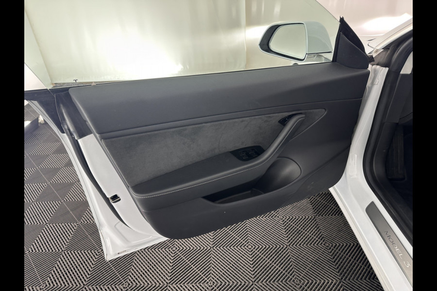 Tesla Model 3 Long Range AWD 75 kWh [ 3-Fase ] Aut. *PANO | AUTO-PILOT | LUXURY-LEATHER | KEYLESS | FULL-LED | MEMORY-PACK | SURROUND-VIEW | DAB | CARPLAY | DIGI-COCKPIT | LANE-ASSIST | COMFORT-SEATS | 18"ALU*