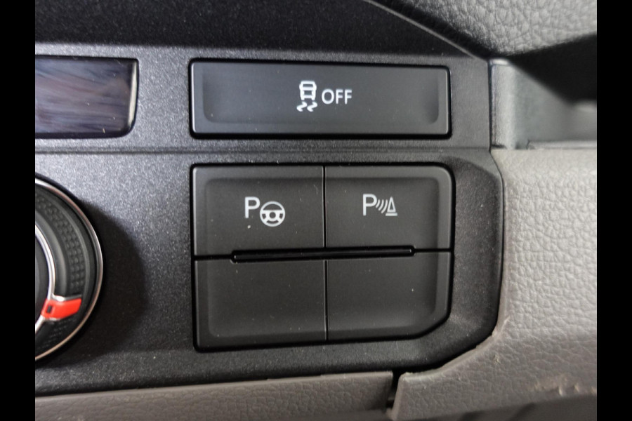 Volkswagen Crafter 102pk L3H3/ L2H2 Highline Volkswagen Crafter 102pk L3H3 Highline Airco Navi Cruise Camera Trekhaak