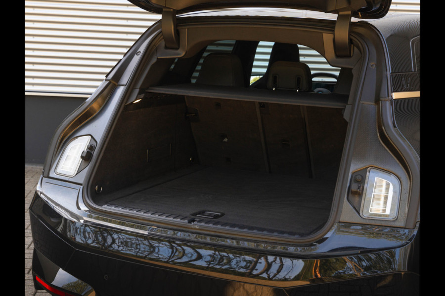 BMW iX xDrive50 - Luchtvering - Integral Active Steering - Driving Ass Prof - Pano