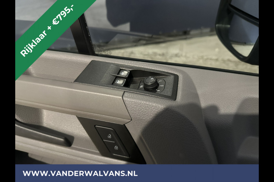Volkswagen Crafter 2.0 TDI 141pk L3H2 (Oude L2H1) Euro6 *Rijklaar Direct Rijden* Airco | Camera | Apple Carplay | 3000kg Trekhaak | Cruisecontrol Android Auto, Parkeersensoren, Bijrijdersbank