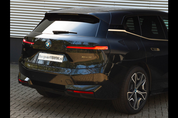 BMW iX xDrive50 - Luchtvering - Integral Active Steering - Driving Ass Prof - Pano