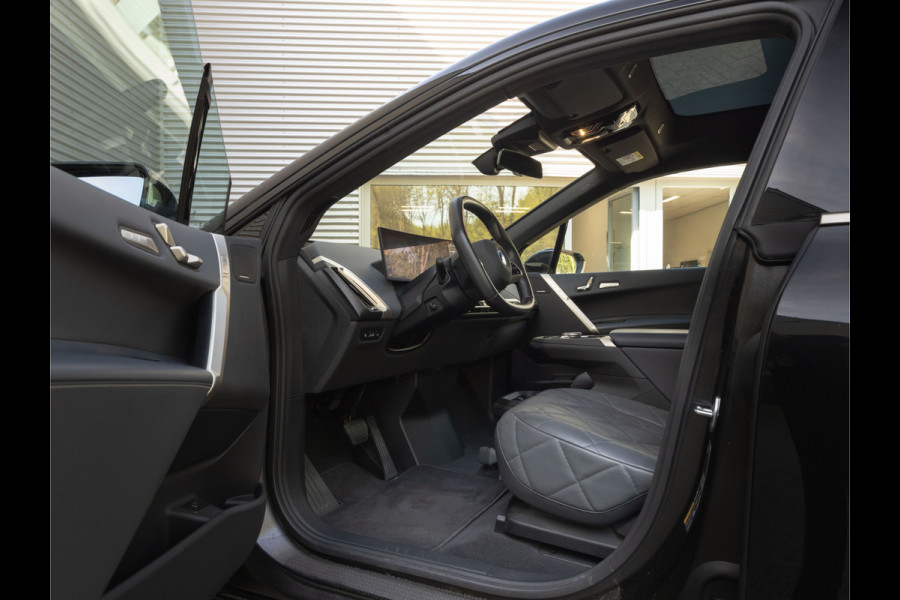 BMW iX xDrive50 - Luchtvering - Integral Active Steering - Driving Ass Prof - Pano
