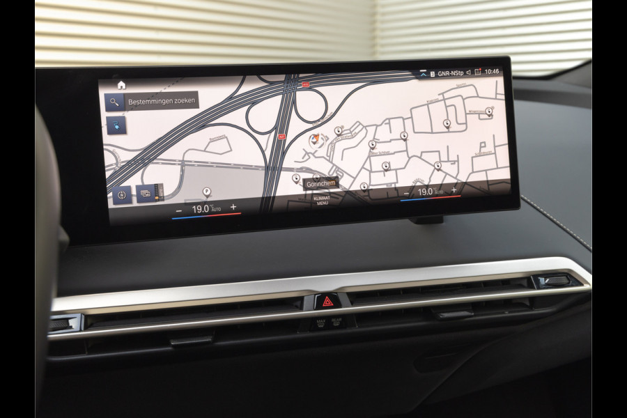 BMW iX xDrive50 - Luchtvering - Integral Active Steering - Driving Ass Prof - Pano