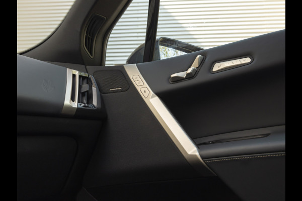 BMW iX xDrive50 - Luchtvering - Integral Active Steering - Driving Ass Prof - Pano
