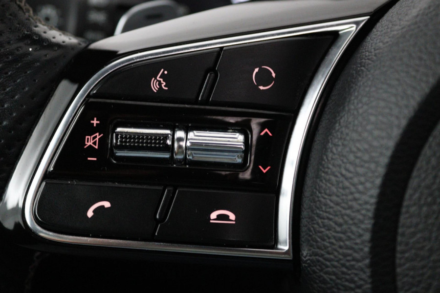 Kia ProCeed 1.5 T-GDI GT-Line (PANORAMADAK, ACHTERUITRIJCAMERA, NAVIGATIE, AUTOMAAT, STOEL/STUUR VERWARMING, NL-AUTO)