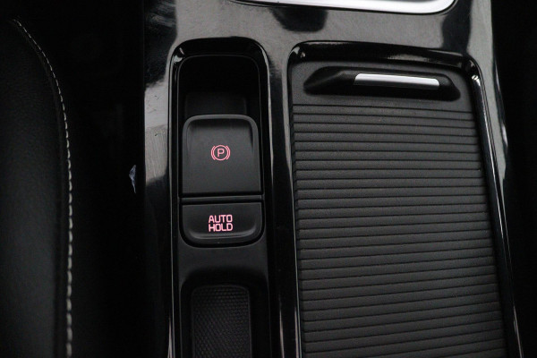 Kia ProCeed 1.5 T-GDI GT-Line (PANORAMADAK, ACHTERUITRIJCAMERA, NAVIGATIE, AUTOMAAT, STOEL/STUUR VERWARMING, NL-AUTO)