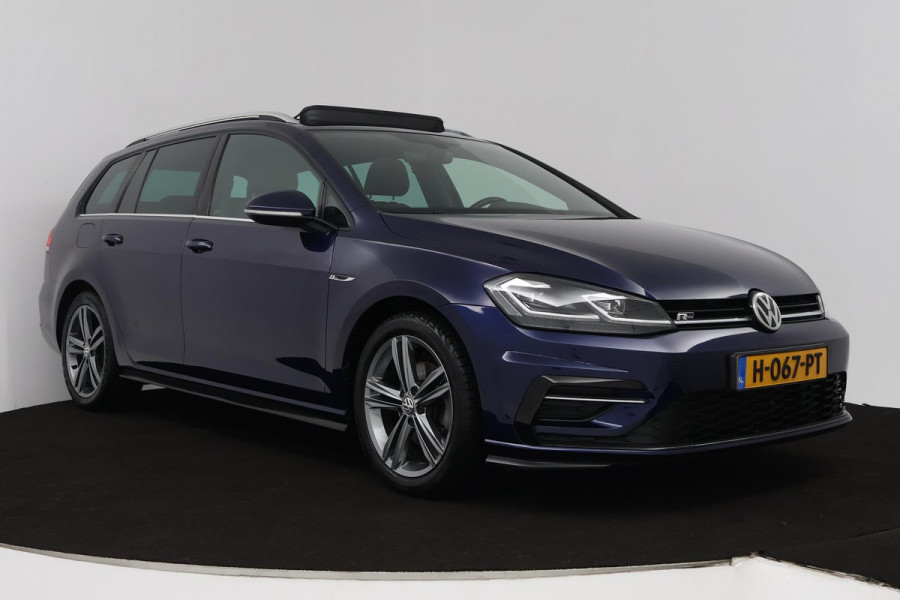 Volkswagen GOLF Variant 1.5 TSI Highline Business R (PANORAMADAK, TREKHAAK, CARPLAY, PARKEERSENSOREN, CARPLAY, AUTOMAAT)