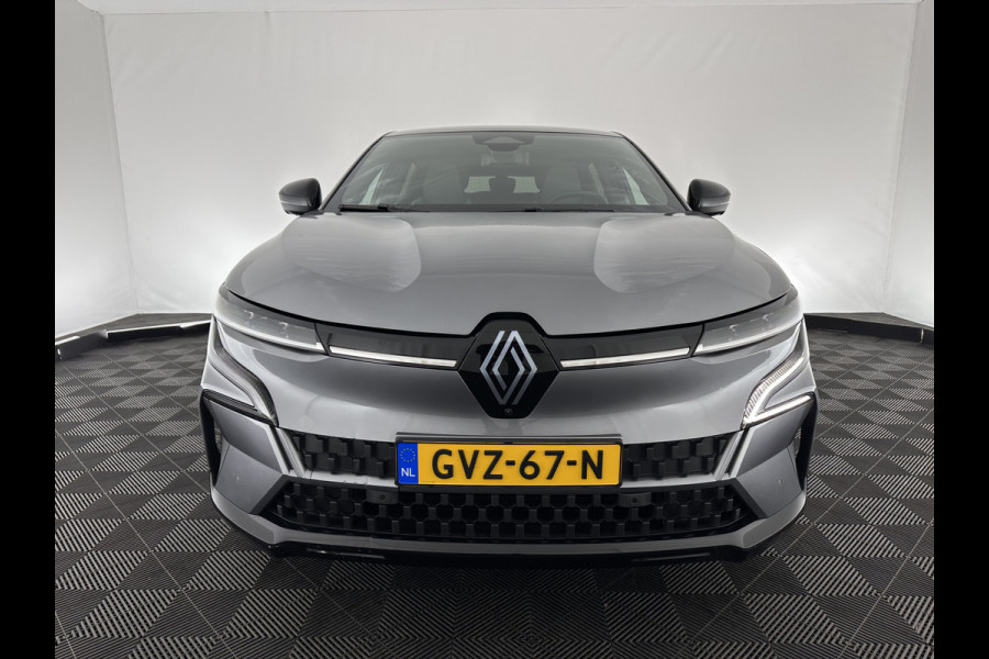 Renault Mégane E-Tech EV60 Optimum Charge Techno [ 3-Fase ] *HEAT-PUMP | F1/2LEATHER | FULL-LED | ADAPTIVE-CRUISE | BLIND-SPOT | TOP-VIEW | KEYLESS | SPORT-SEATS | DAB+ |  NAVI-FULLMAP | DIGI-COCKPIT | 20''ALU | TOWBAR*