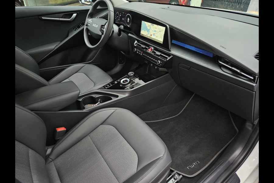 Kia Niro EV DynamicLine 64.8 kWh | Prijs incl. vooraftrek 2000.- inruilpremie | Adapt. Cruise | Camera | Climate Control | Carplay/Android Auto |