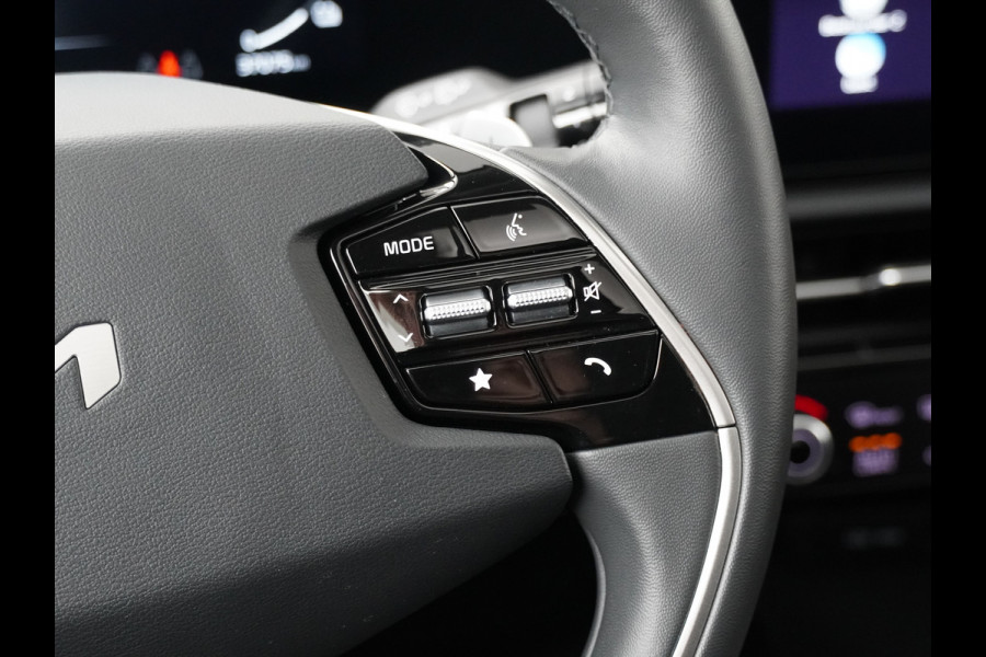 Kia Niro 1.6 GDi Hybrid DynamicPlusLine - Schuif/kanteldak - Adaptief Cruise Control - Stoel/Stuurverwarming - Parkeerhulp voor & achter - Navigatie - Fabrieksgarantie Tot 2031