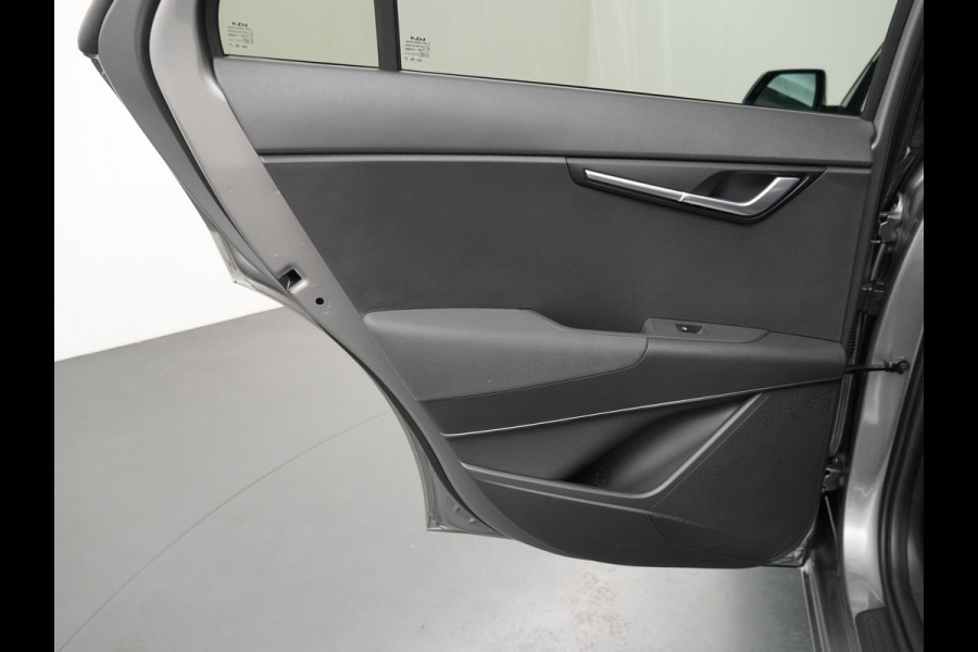 Kia Niro 1.6 GDi Hybrid DynamicPlusLine - Schuif/kanteldak - Adaptief Cruise Control - Stoel/Stuurverwarming - Parkeerhulp voor & achter - Navigatie - Fabrieksgarantie Tot 2031