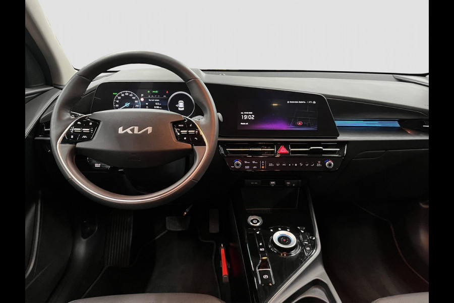 Kia Niro EV Edition Advanced 64.8 kWh | Prijs incl. vooraftrek 2000.- inruilpremie | Automaat | Navi | Clima | Cruise | Stoel & Stuurverwarming | Leder | Schuif Kanteldak | Sensoren |