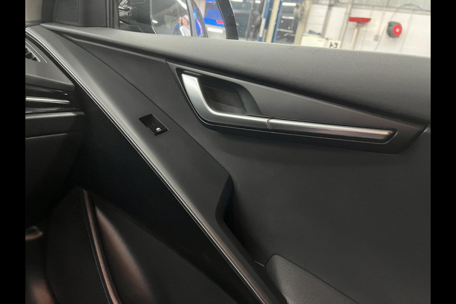Kia Niro EV Edition Advanced 64.8 kWh | Prijs incl. vooraftrek 2000.- inruilpremie | Automaat | Navi | Clima | Cruise | Stoel & Stuurverwarming | Leder | Schuif Kanteldak | Sensoren |