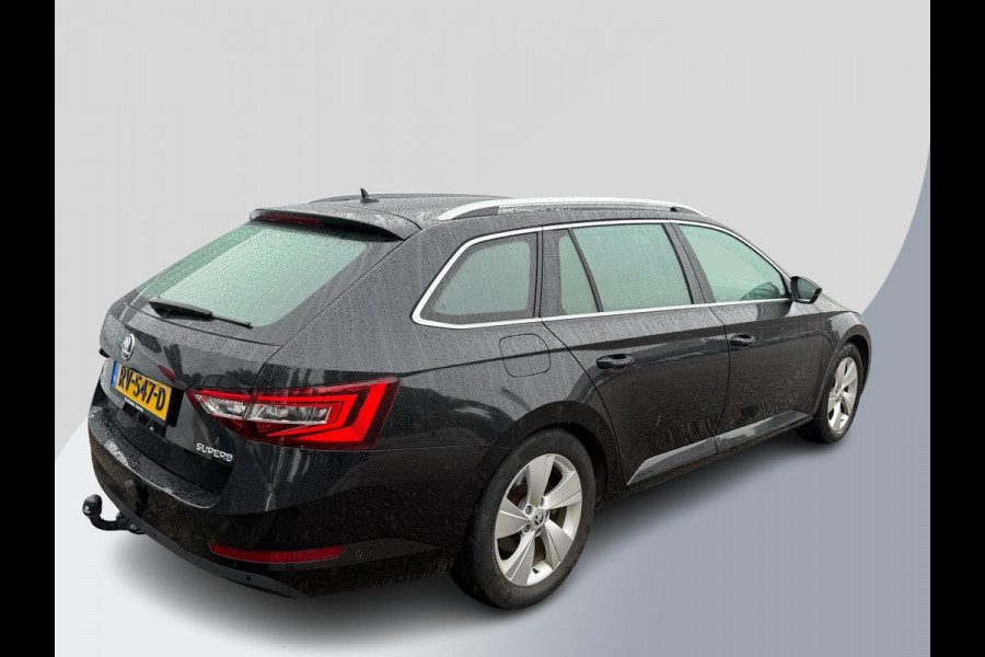 Škoda Superb Combi 1.8 TSI Style Business 180pk Automaat | Adaptieve Cruise | Trekhaak | Memory Seats | Audio Systeem | 1.800kg Trekgewicht