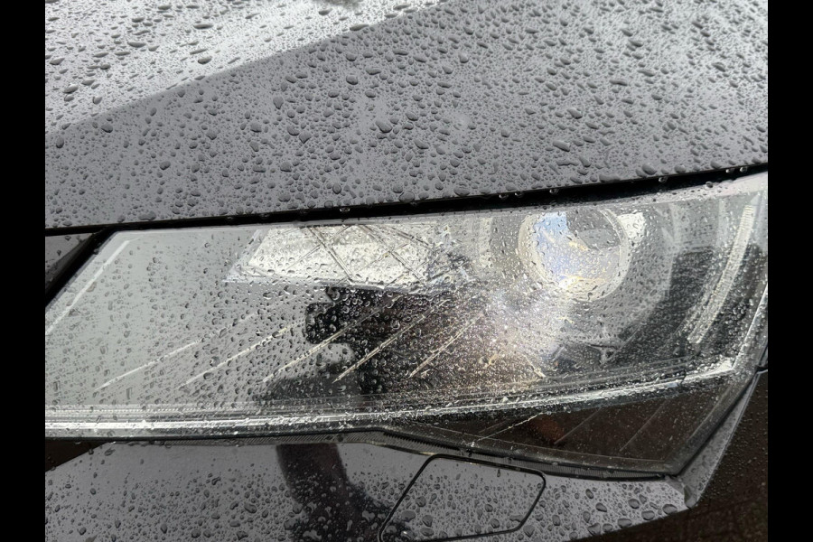 Škoda Superb Combi 1.8 TSI Style Business 180pk Automaat | Adaptieve Cruise | Trekhaak | Memory Seats | Audio Systeem | 1.800kg Trekgewicht