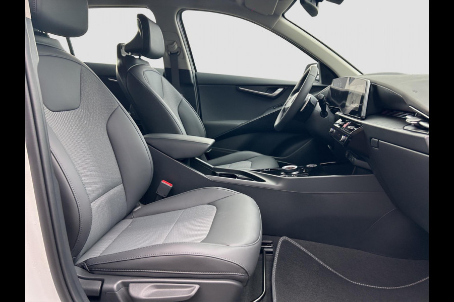 Kia Niro EV Light Edition 64.8 kWh | Prijs incl. vooraftrek 2000.- inruilpremie | Automaat | Clima | Cruise | Camera | Navi | Apple Carplay & Android Auto |