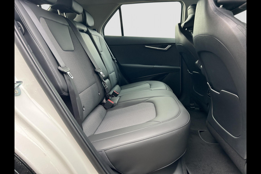 Kia Niro EV Light Edition 64.8 kWh | Prijs incl. vooraftrek 2000.- inruilpremie | Automaat | Clima | Cruise | Camera | Navi | Apple Carplay & Android Auto |