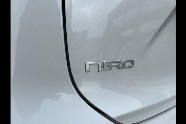 Kia Niro EV Light Edition 64.8 kWh | Prijs incl. vooraftrek 2000.- inruilpremie | Automaat | Clima | Cruise | Camera | Navi | Apple Carplay & Android Auto |