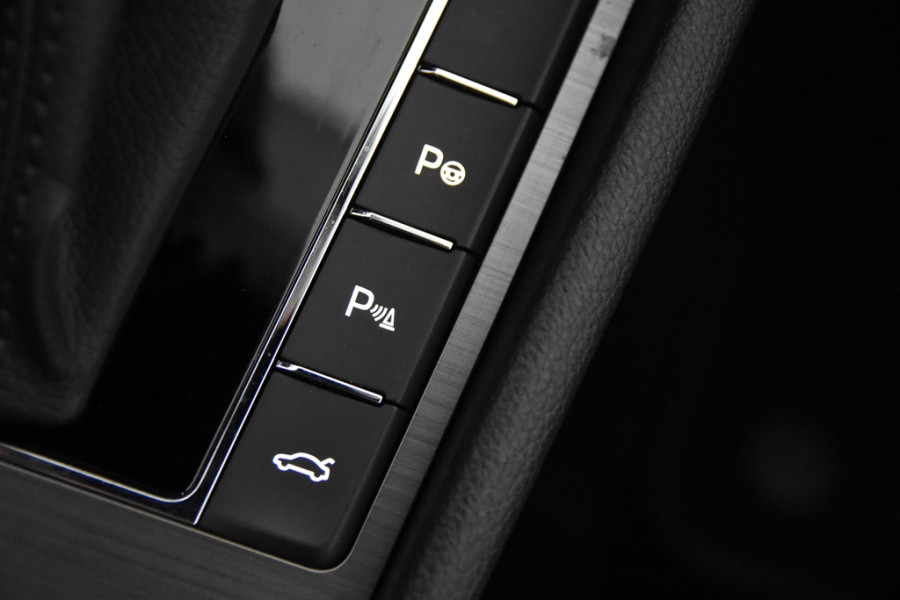 Škoda Superb 1.5 TSI ACT Style DSG *1ste Eigenaar*Navigatie*4x Stoelverwarming*