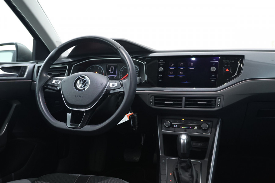 Volkswagen Polo 1.0 TSI Highline Business R Automaat! 5 Deurs, Navi, Climate,