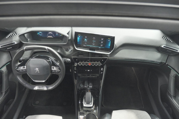 Peugeot e-2008 EV GT Pack 50 kWh | Panoramadak | Camera | Adaptieve Cruise Control | Dodehoekdetectie