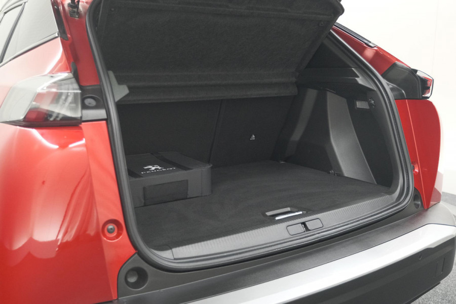 Peugeot e-2008 EV GT Pack 50 kWh | Panoramadak | Camera | Adaptieve Cruise Control | Dodehoekdetectie