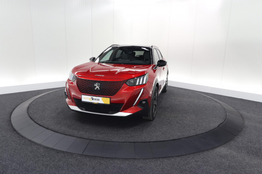 Peugeot e-2008 EV GT Pack 50 kWh | Panoramadak | Camera | Adaptieve Cruise Control | Dodehoekdetectie