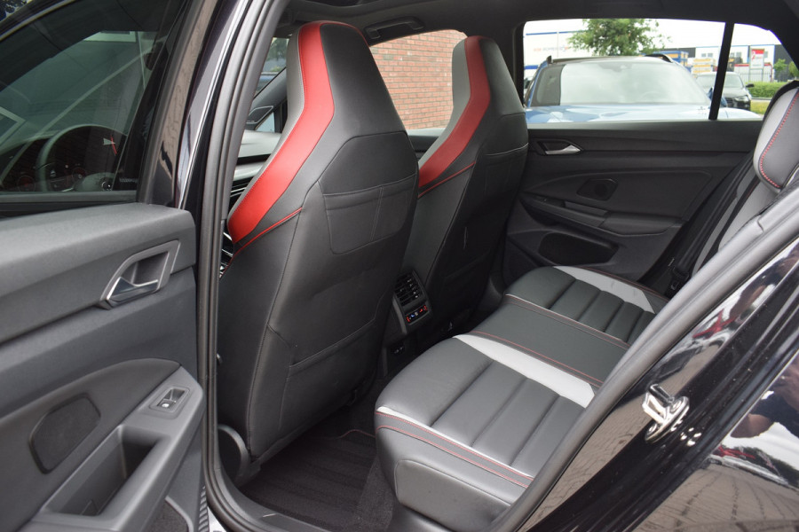 Volkswagen Golf GTI 2.0 TSI 245pk DSG | Leer | Pano | HUD | H&K | IQ-light