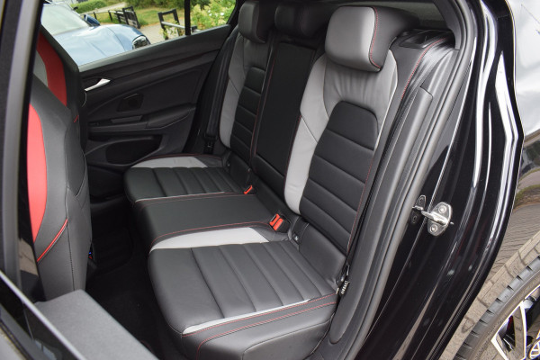 Volkswagen Golf GTI 2.0 TSI 245pk DSG | Leer | Pano | HUD | H&K | IQ-light
