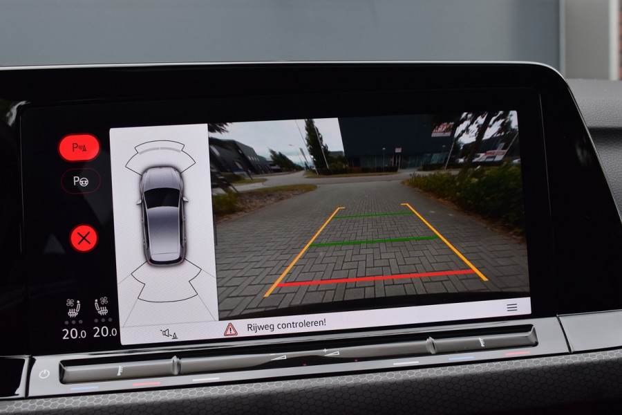 Volkswagen Golf GTI 2.0 TSI 245pk DSG | Leer | Pano | HUD | H&K | IQ-light
