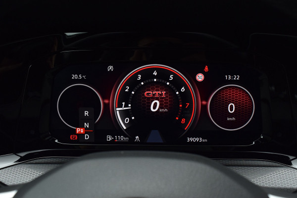 Volkswagen Golf GTI 2.0 TSI 245pk DSG | Leer | Pano | HUD | H&K | IQ-light