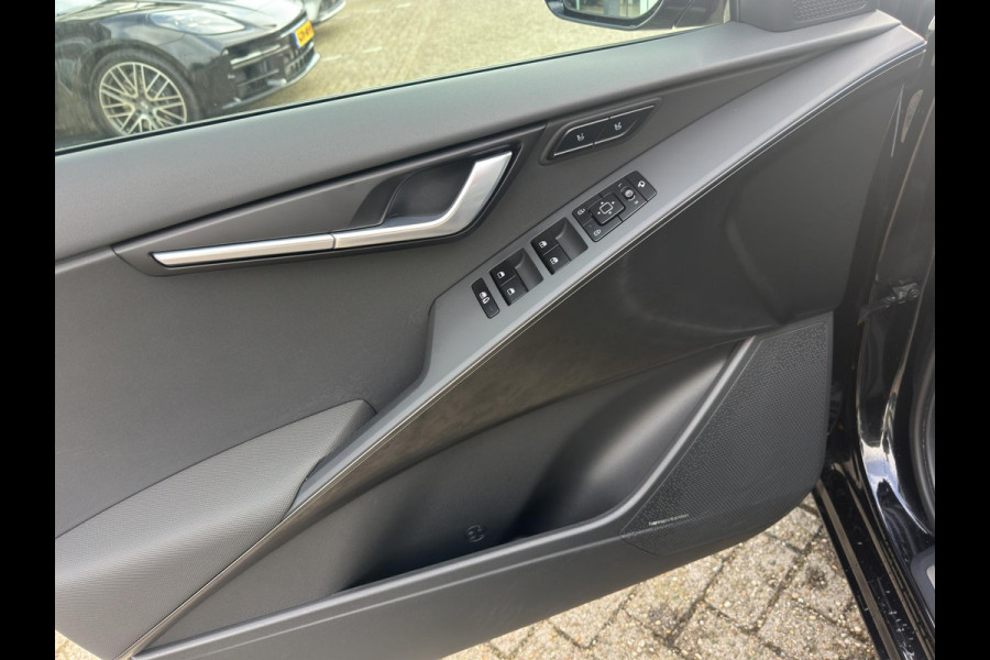 Kia Niro EV ExecutiveLine 64.8 kWh | Automaat | Stoelverkoeling & Verwarming | Camera | Elektrische Geheugenstoelen | Leder | Apple Carplay & Android Auto |