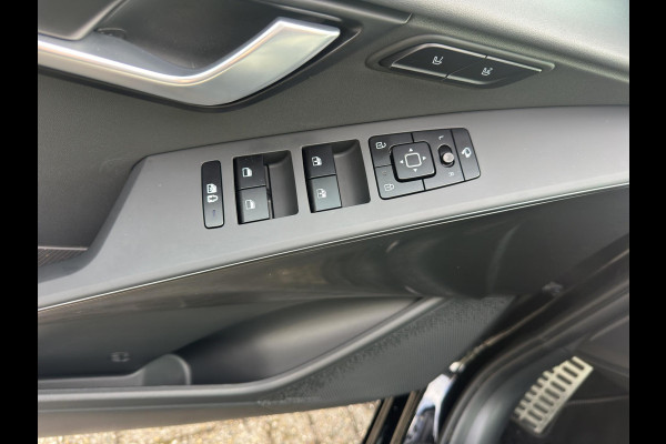 Kia Niro EV ExecutiveLine 64.8 kWh | Automaat | Stoelverkoeling & Verwarming | Camera | Elektrische Geheugenstoelen | Leder | Apple Carplay & Android Auto |