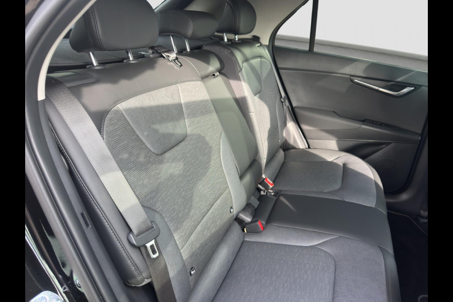 Kia Niro EV ExecutiveLine 64.8 kWh | Automaat | Stoelverkoeling & Verwarming | Camera | Elektrische Geheugenstoelen | Leder | Apple Carplay & Android Auto |