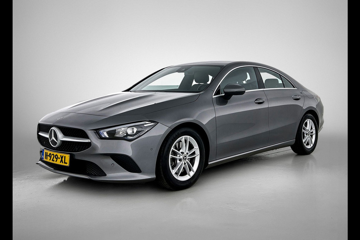 Mercedes-Benz CLA-Klasse 200 Business Solution Automaat (NAVIGATIE, STOELVERWARMING, CAMERA, PDC, GOED ONDERHOUDEN, 1e EIGENAAR) Mercedes-Benz CLA-Klasse 200 Business Solution Automaat (NAVIGATIE, STOELVERWARMING, CAMERA, PDC, GOED ONDERHOUDEN, 1e EIGENAAR)