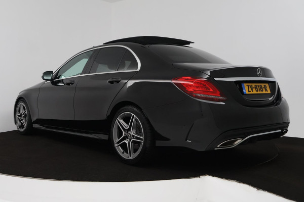 Mercedes-Benz C-Klasse 200 Business Solution AMG (PANORAMADAK, SFEERVERLICHTING, NAVIGATIE, CAMERA, STOELVERWARMING)