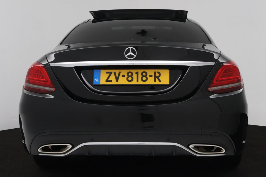 Mercedes-Benz C-Klasse 200 Business Solution AMG (PANORAMADAK, SFEERVERLICHTING, NAVIGATIE, CAMERA, STOELVERWARMING)