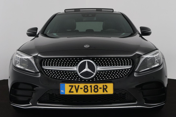 Mercedes-Benz C-Klasse 200 Business Solution AMG (PANORAMADAK, SFEERVERLICHTING, NAVIGATIE, CAMERA, STOELVERWARMING)