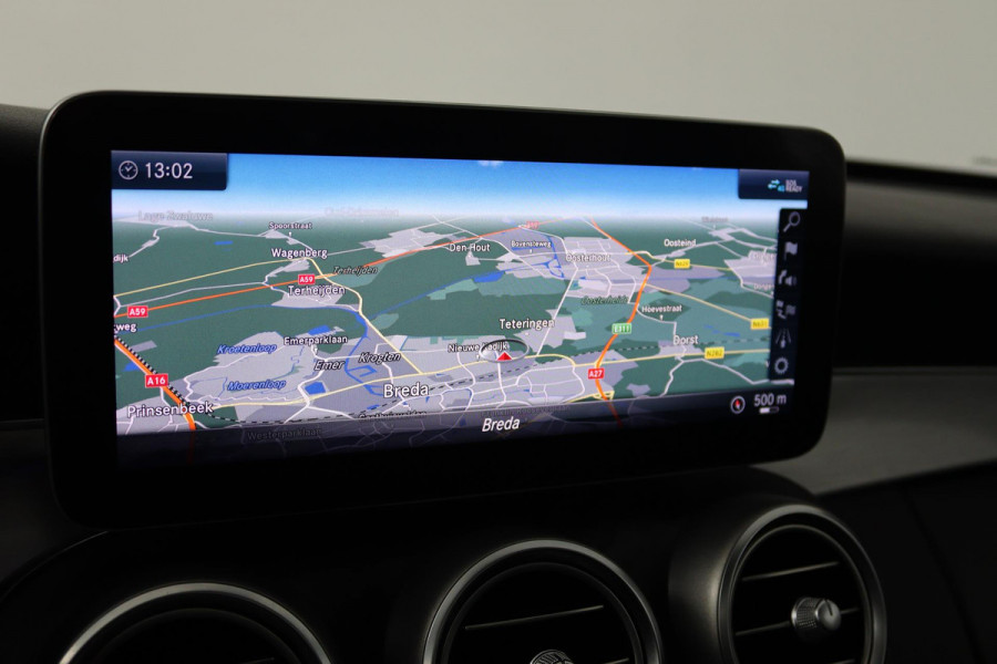 Mercedes-Benz C-Klasse 200 Business Solution AMG (PANORAMADAK, SFEERVERLICHTING, NAVIGATIE, CAMERA, STOELVERWARMING)